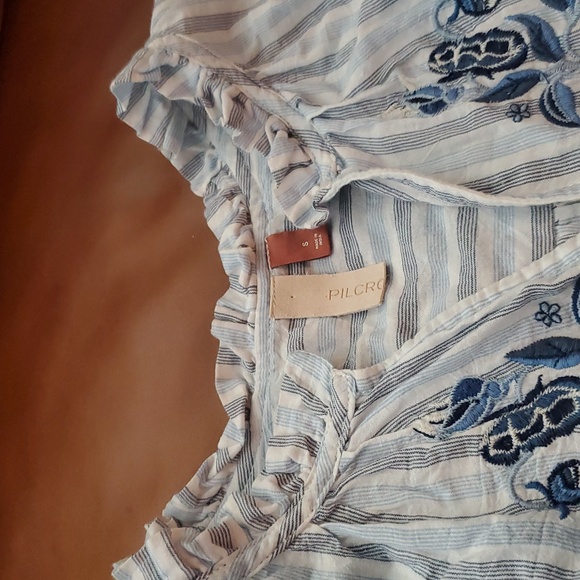 Anthropologie Pilcro The Tavi Blouse Blue Motif Sz S EUC - Picture 3 of 5